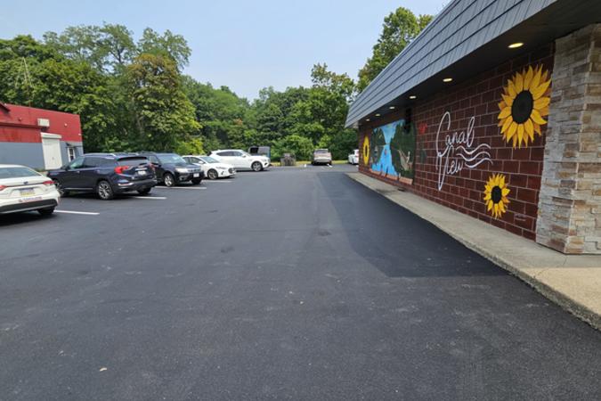 Canalview Parking Lot